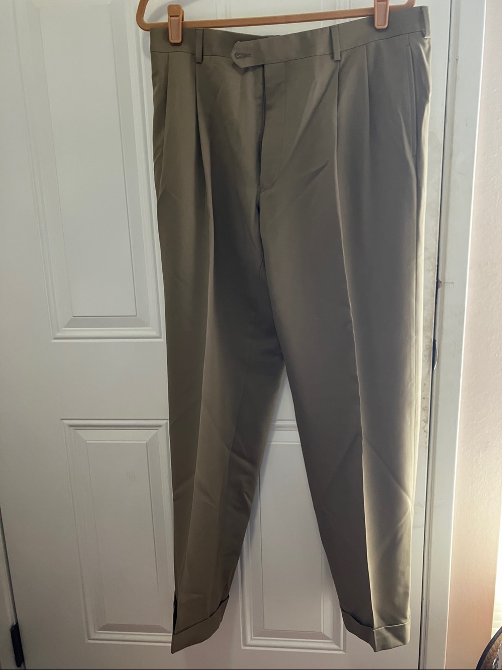Jos. A. Bank Men's Wool Dress Pants in Tan 36R